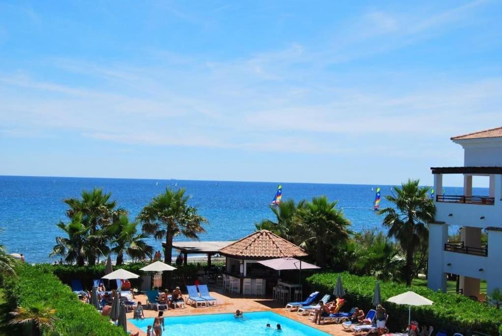 Appt Dans Avec Piscines Et Privees Appartement *