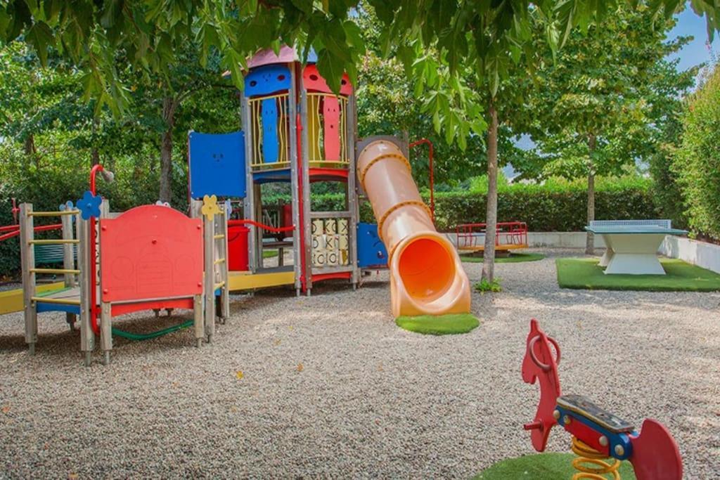 Appt Dans Avec Piscines Et Privees Appartement